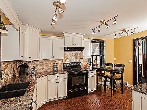 Updated Kitchen!