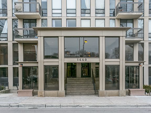 2nd image of 1660 N Lasalle St #802
