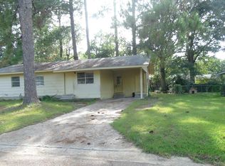 608 10th St, McComb, MS 39648