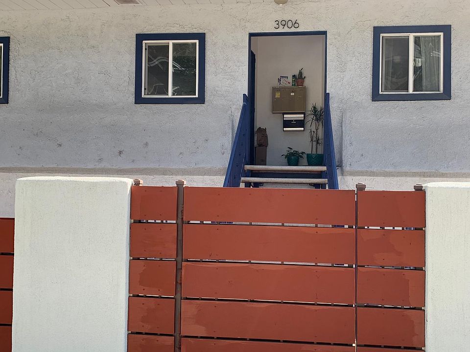 1st image of 3906 Fernwood Ave #1