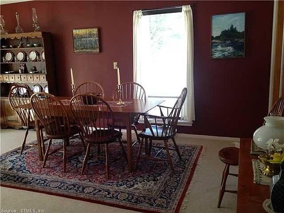 Living Room (walls are now beige)