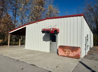 2763 Transit Rd, Newfane, NY 14108