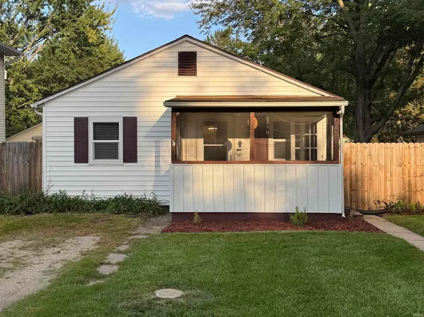 56322 Elder Rd, Mishawaka, IN 46545