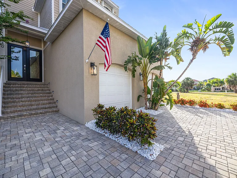 1340 Apollo Beach Blvd S — Photo 76