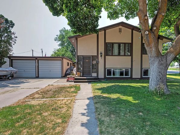 802 Spartan Dr