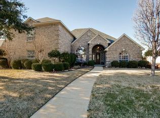 302 Hillside Dr, Forney, TX 75126