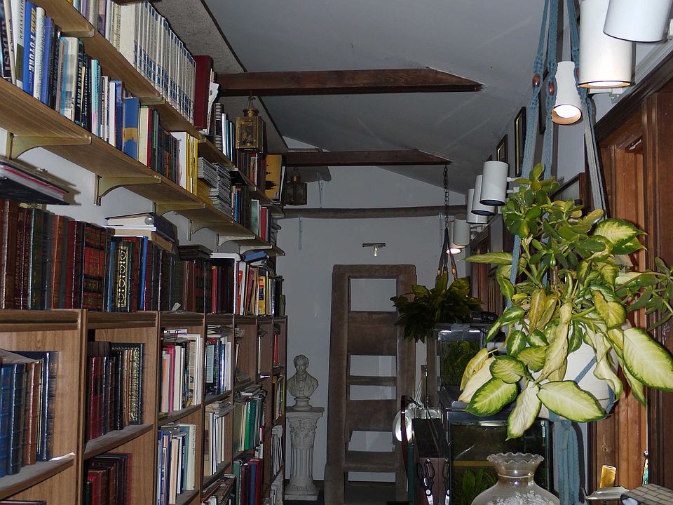 Hallway/Library - 2013
