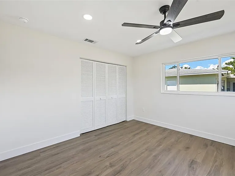 6735 Keystone Dr — Photo 23