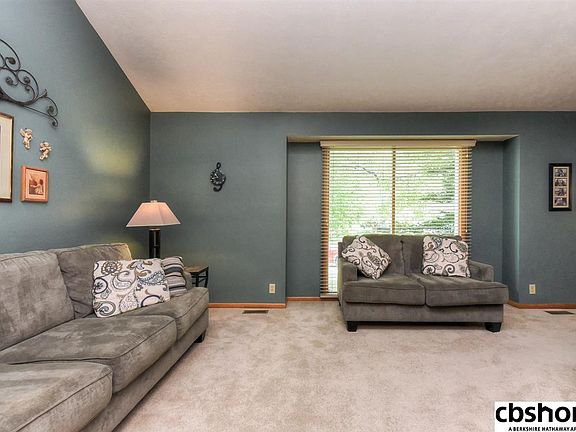 5th image of 1219 N 150th St