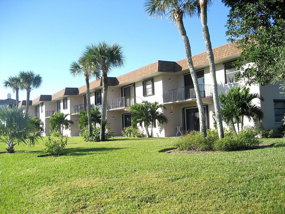 1st image of 4147 Silver Palm Dr