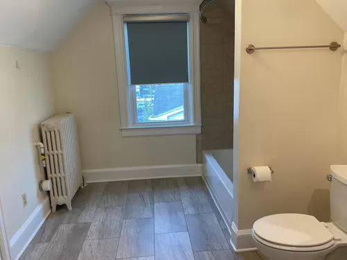 Large bathroom with new flooring - Alter Ave