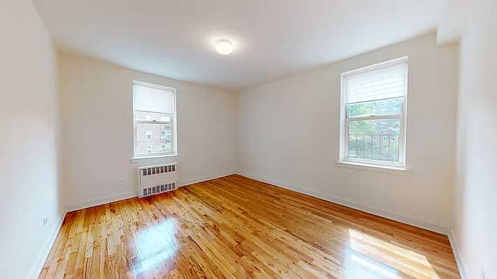 Rented by Revona Properties | media 4