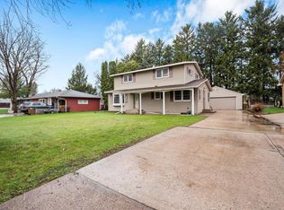 2087 Dorothy Ave, White Bear Lake, MN 55110