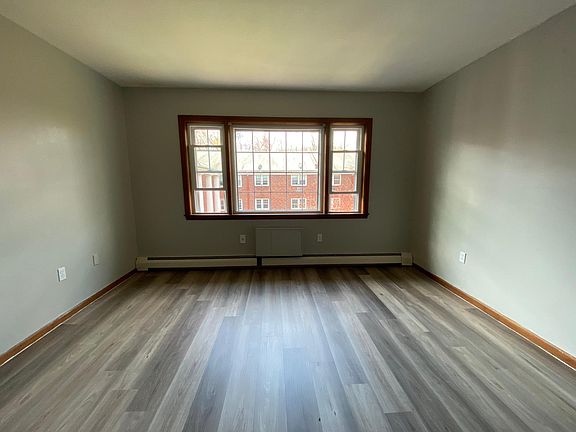 5th image of 30-40-50 Hillside St #40-B08