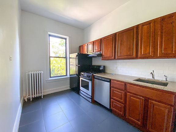5th image of 403 Caton Ave #2