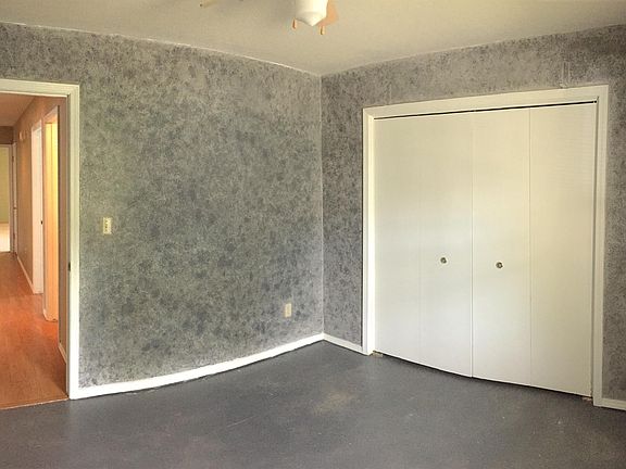 4th image of 214 W Dewey St
