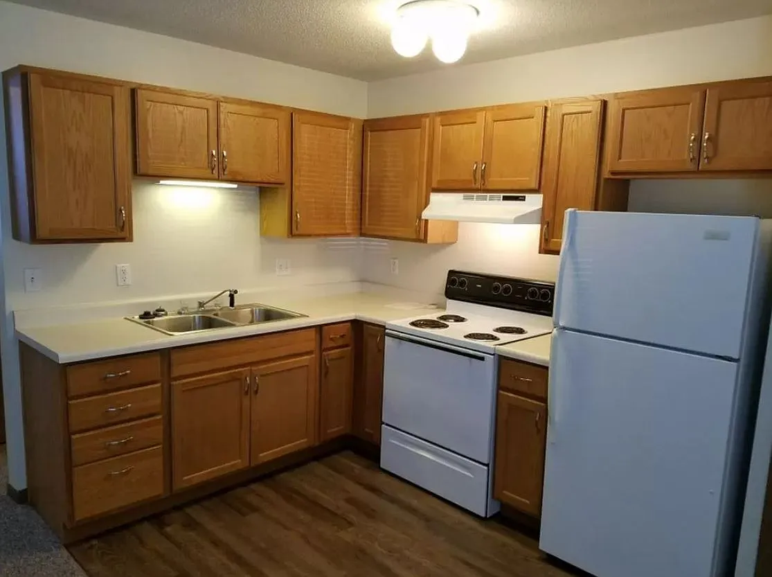 2 bed, 800 sqft, $925 — Photo 3