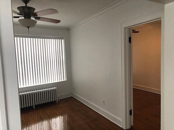 3rd image of 6302 W Archer Ave #2F