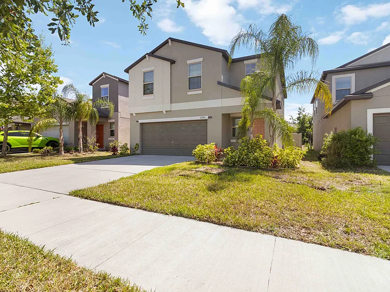11920 Miracle Mile Dr — Photo 1
