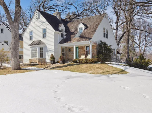 2 Bridge Ln, Edina, MN 55424