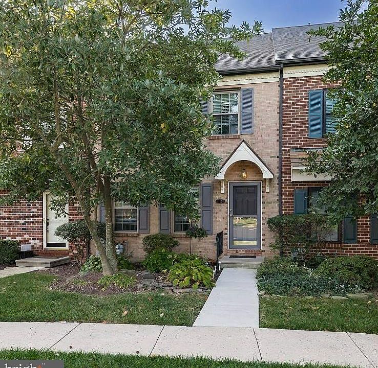 1st image of 115 Winged Foot Ct