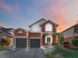 39 Honey Locust Cir, Thorold, ON L2V5E3