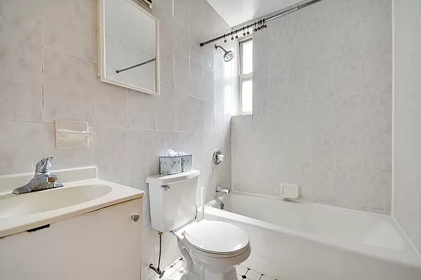 Rented by Compass | media 10