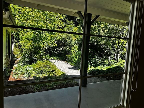 3rd image of 10061 Riverside Dr