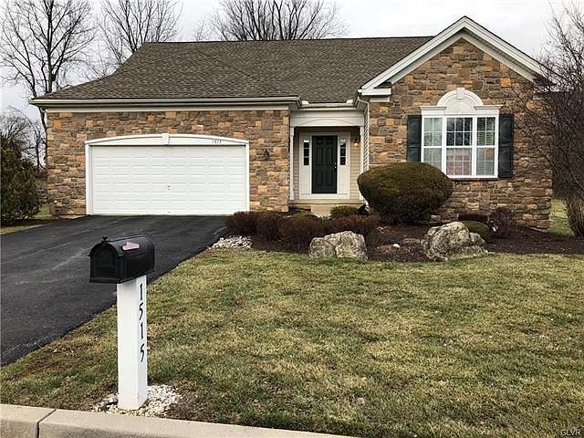 1st image of 1515 Hedgerow Ct