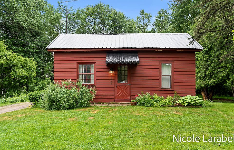 1st image of 4696-16 Mile Rd NE