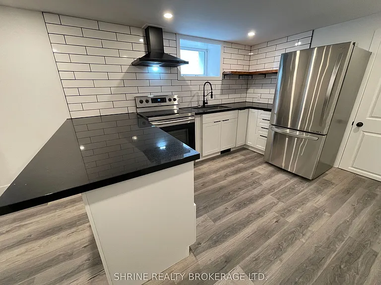 792 Fleet St #BASEMENT — Photo 6