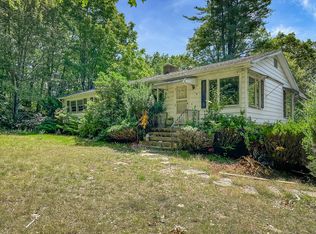 46 Bracewood Rd, Waterbury, CT 06706