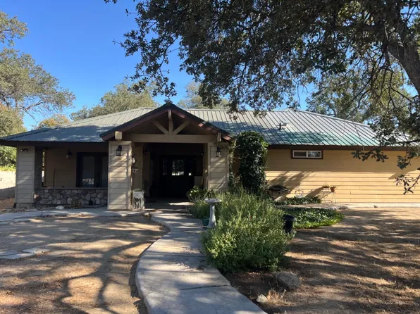 33945 Camelback Rd, Auberry, CA 93602
