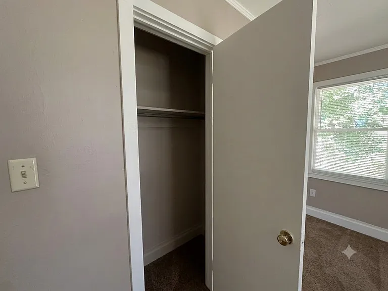 20 Youmans Dr — Photo 9
