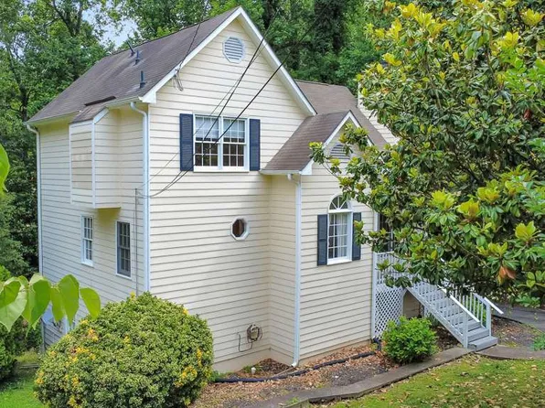 2648 Foxglove Dr SW, Marietta, GA 30064