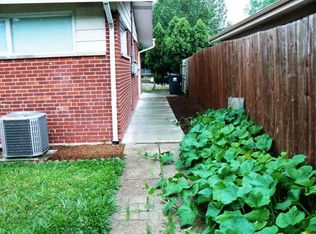 7338 Palma Ln, Morton Grove, IL 60053