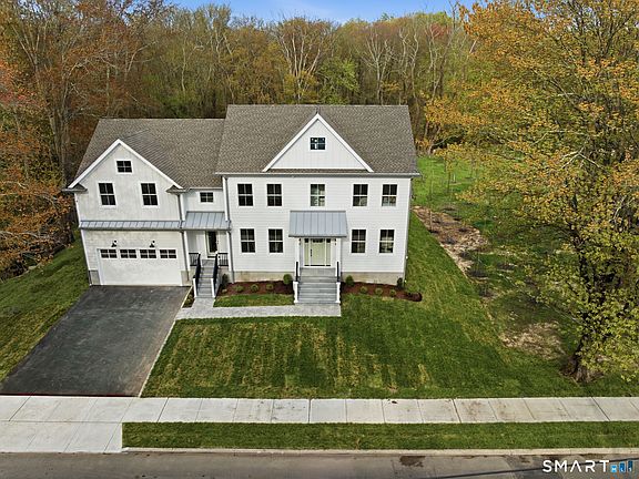 3rd image of 260 Pansy Road