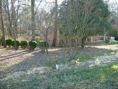 2nd image of 517 Hillsdale Dr