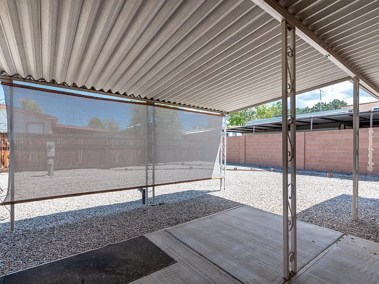 6517 San Francisco Rd NE — Photo 40