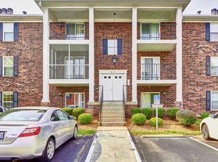 302 Donard Park Ave, Louisville, KY 40218