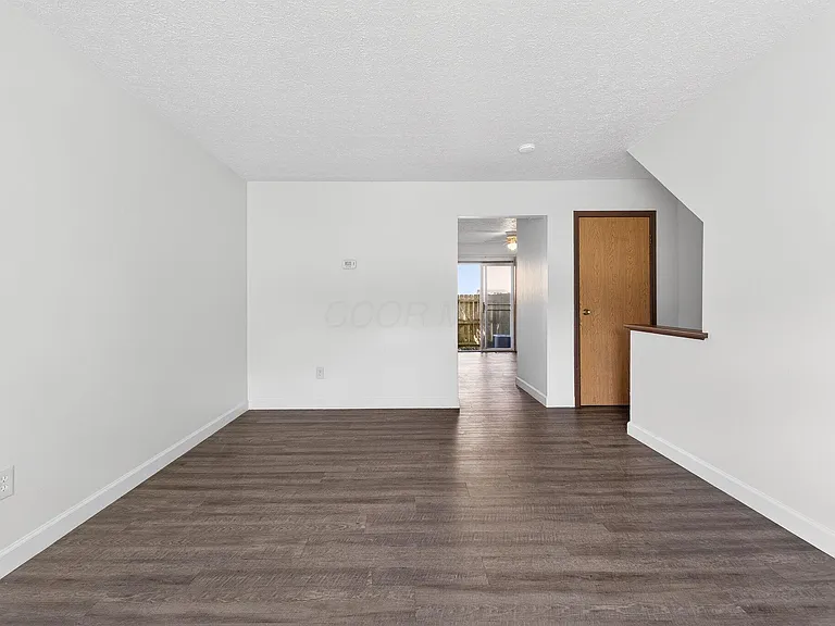 6477 Brookedge Ct — Photo 7