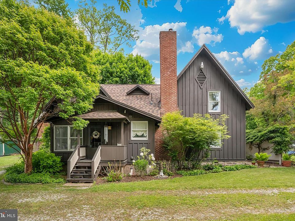 1st image of 14775 Charmian Rd #1