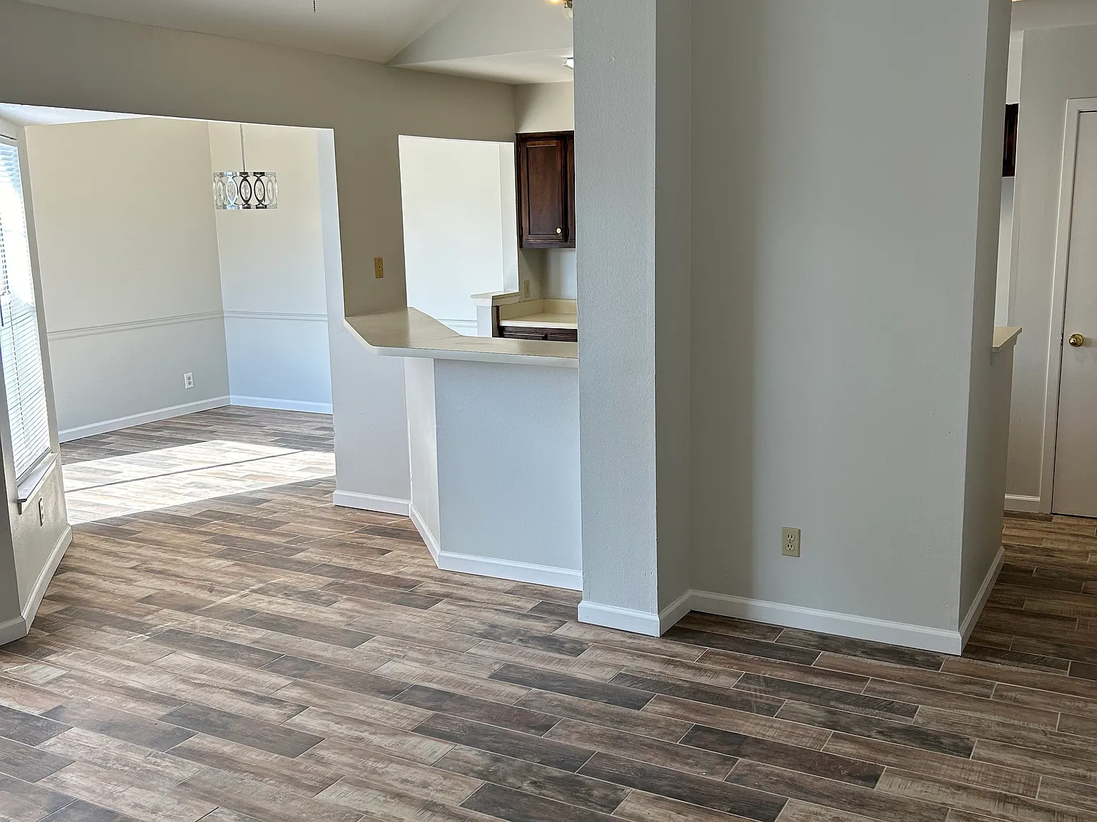 2702 Smith Blvd — Photo 3