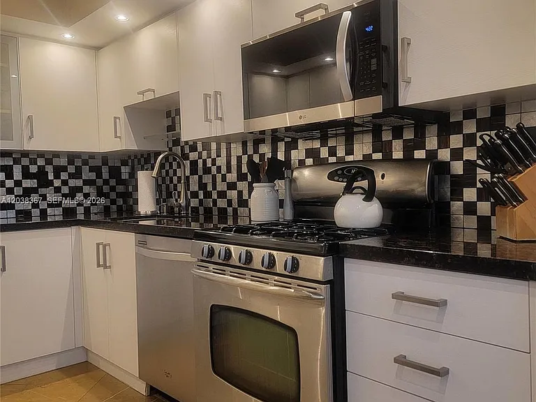 2030 S Ocean Dr #1718 — Photo 4
