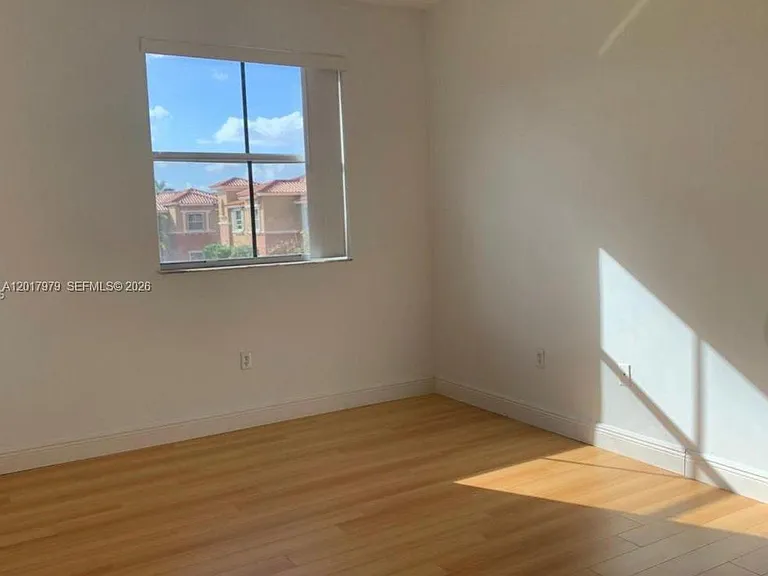 772 SW 106th Ave #1910 — Photo 13