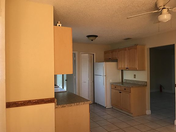 2nd image of 701 Harland Ct