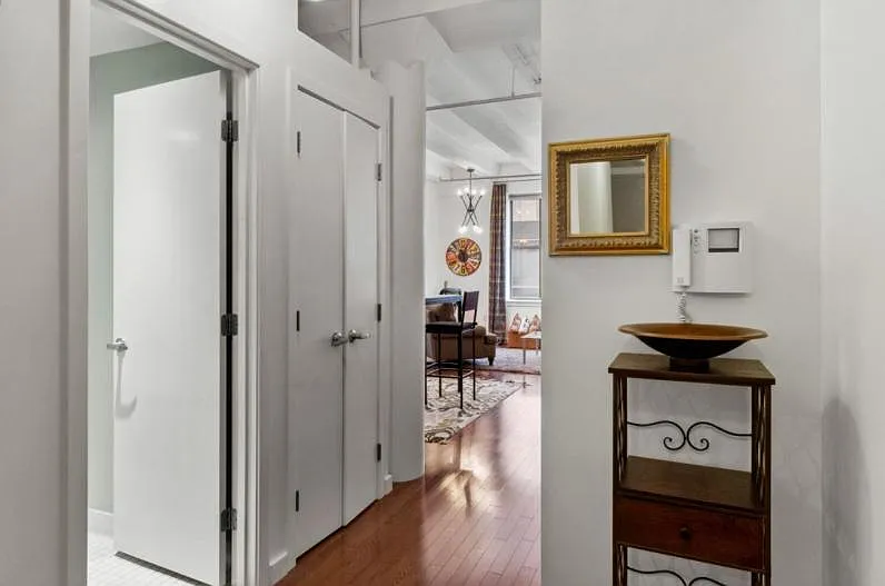 1 bed, 838 sqft, $3,700 — Photo 2