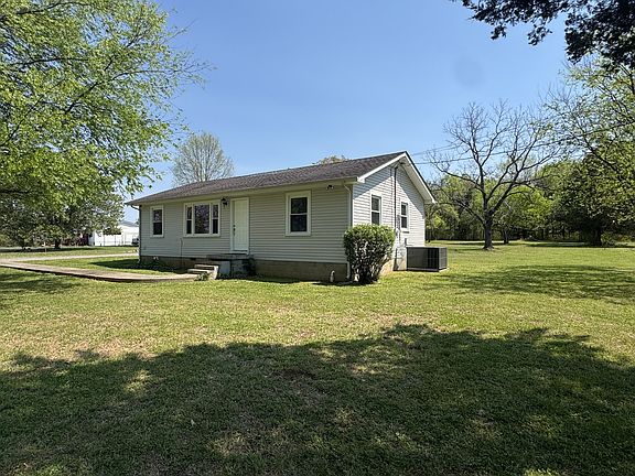 3rd image of 754 Cranor Rd