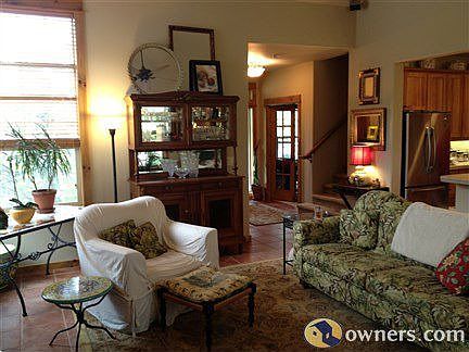 GREAT ROOM/with den in background