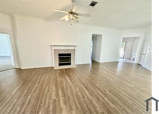 3rd image of 209 Rock Hill Dr